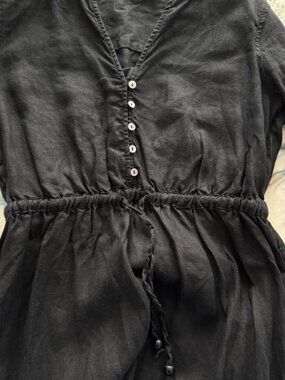 Tahari 100% linen black maxi dress with cute detailing on cuffs and hem